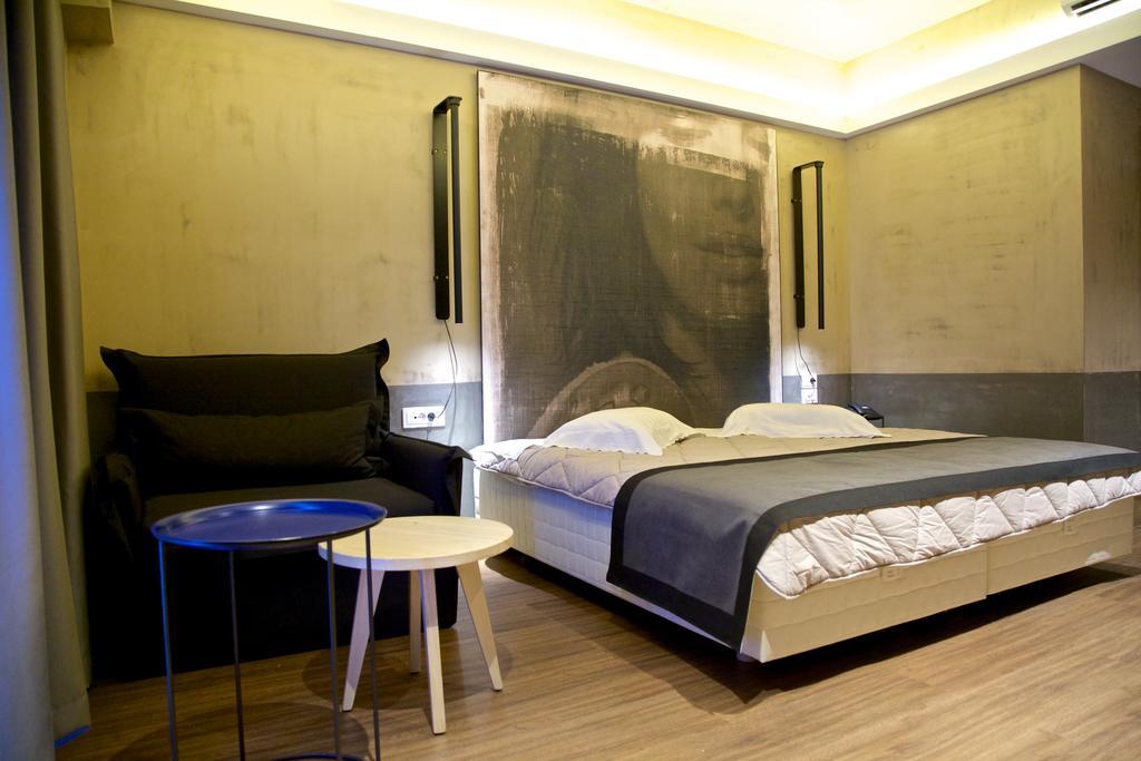 Adonis City Hotel Patras Oda fotoğraf