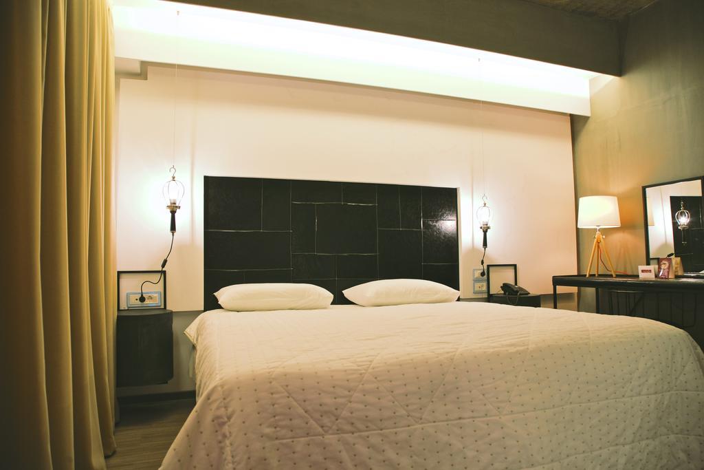 Adonis City Hotel Patras Oda fotoğraf