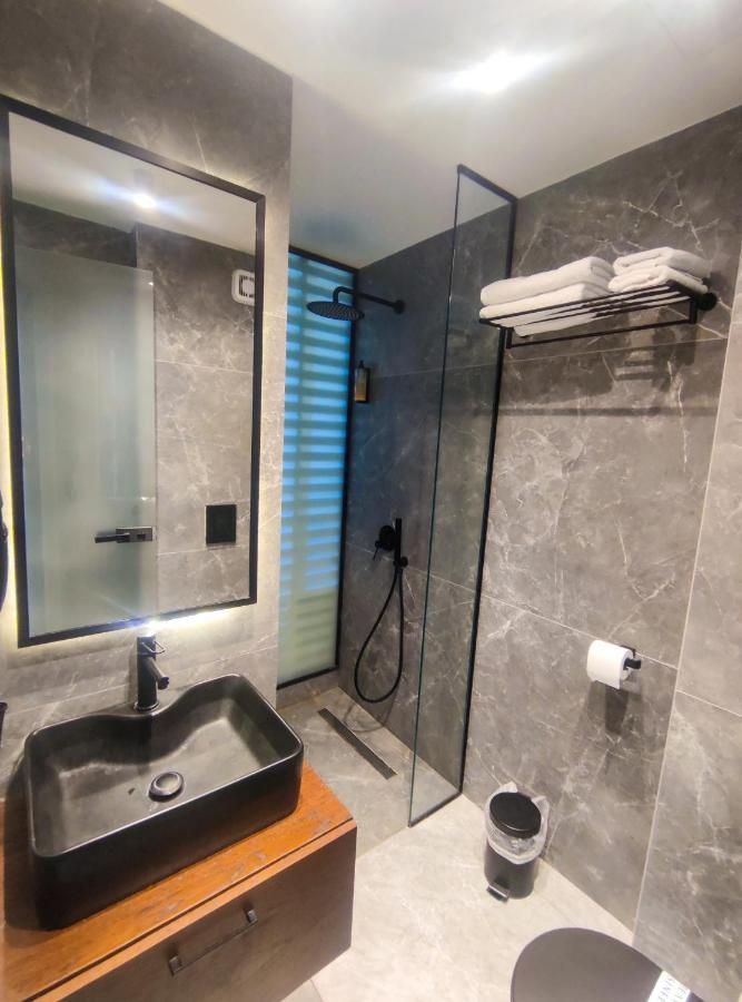 Adonis City Hotel Patras Dış mekan fotoğraf